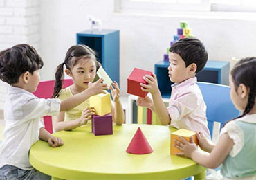 lớp tiếng anh mầm non