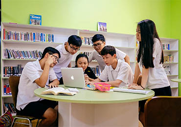 lớp học tiếng anh sĩ số nhỏ